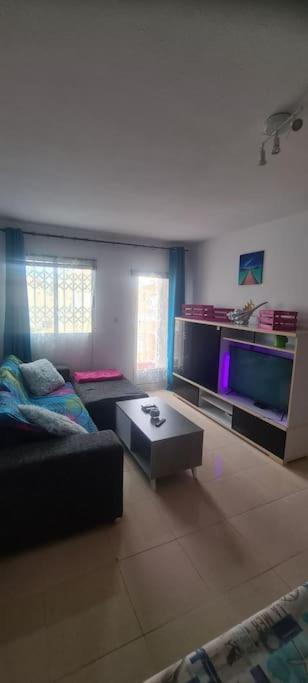 Bungalow Avec Piscine Torrevieja Bagian luar foto