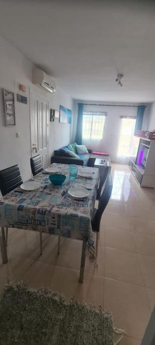 Bungalow Avec Piscine Torrevieja Bagian luar foto
