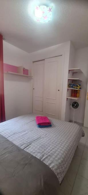 Bungalow Avec Piscine Torrevieja Bagian luar foto