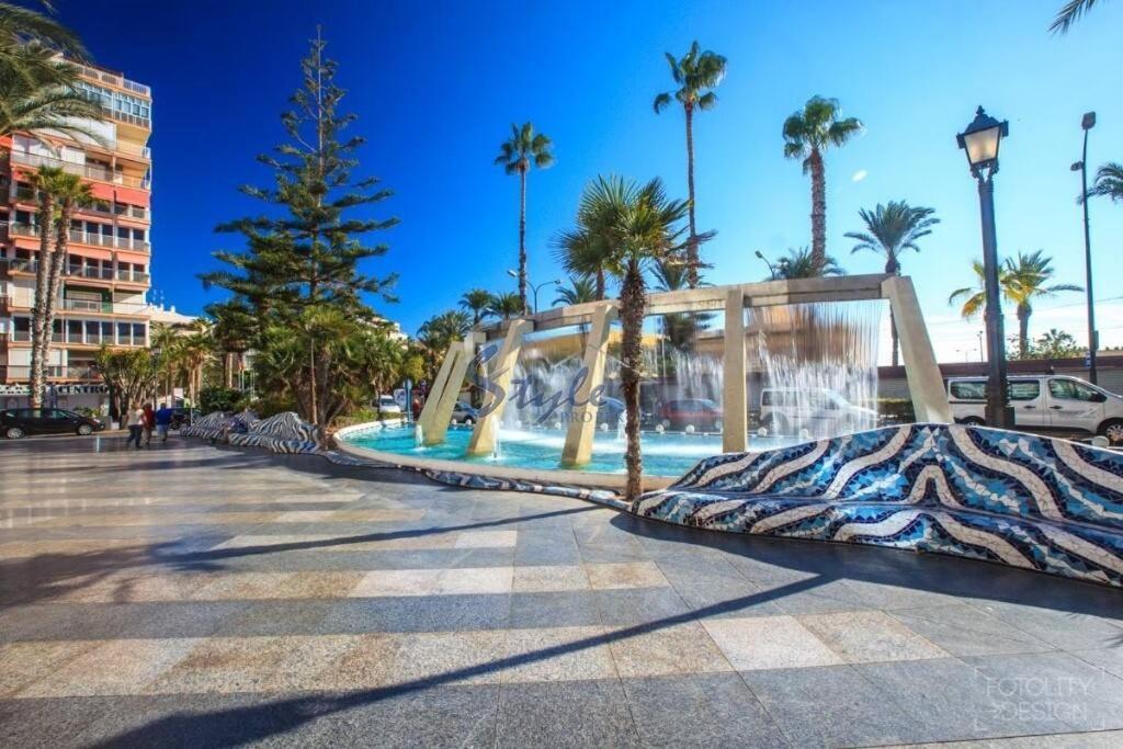 Bungalow Avec Piscine Torrevieja Bagian luar foto